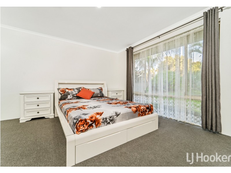 45 Flowerwood Way, Huntingdale WA 6110