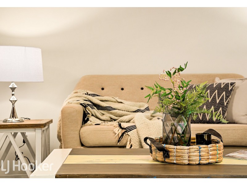 15 Hybanthus Road, Riverton WA 6148