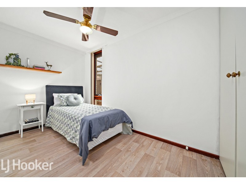 15 Hybanthus Road, Riverton WA 6148