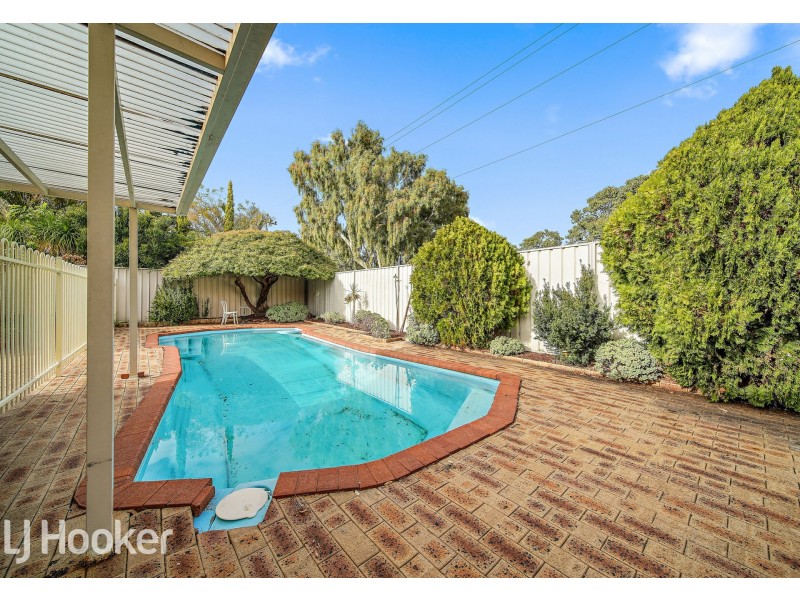 15 Hybanthus Road, Riverton WA 6148