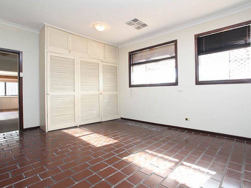 42 Morrison Street, Redcliffe WA 6104