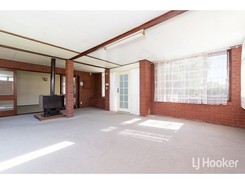 14 Anderson Way, Thornlie WA 6108