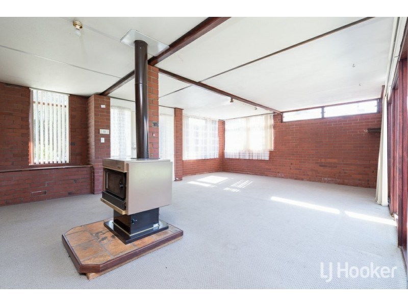 14 Anderson Way, Thornlie WA 6108