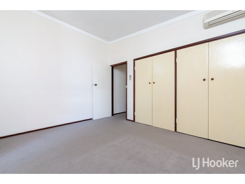 14 Anderson Way, Thornlie WA 6108