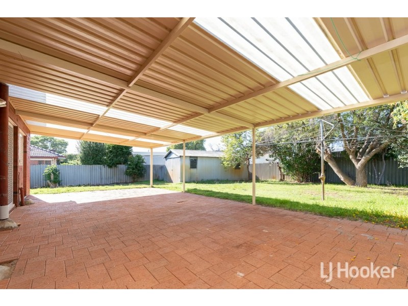 14 Anderson Way, Thornlie WA 6108