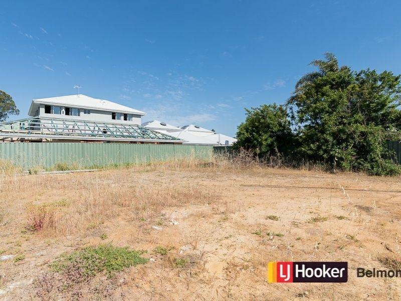 26 Leach Avenue, Riverton WA 6148