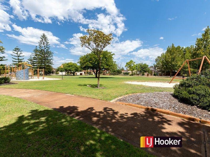 6 McEwing Road, Redcliffe WA 6104