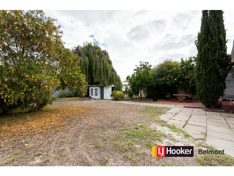 64 Somers Street, Belmont WA 6104