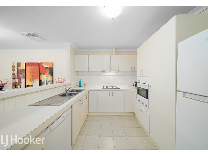 3/12 Stephen Street, Queens Park WA 6107