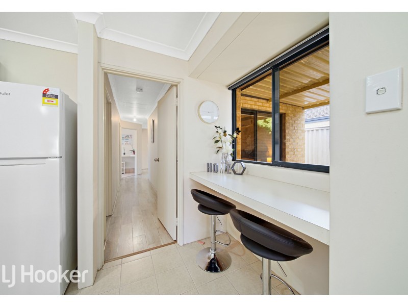 3/12 Stephen Street, Queens Park WA 6107