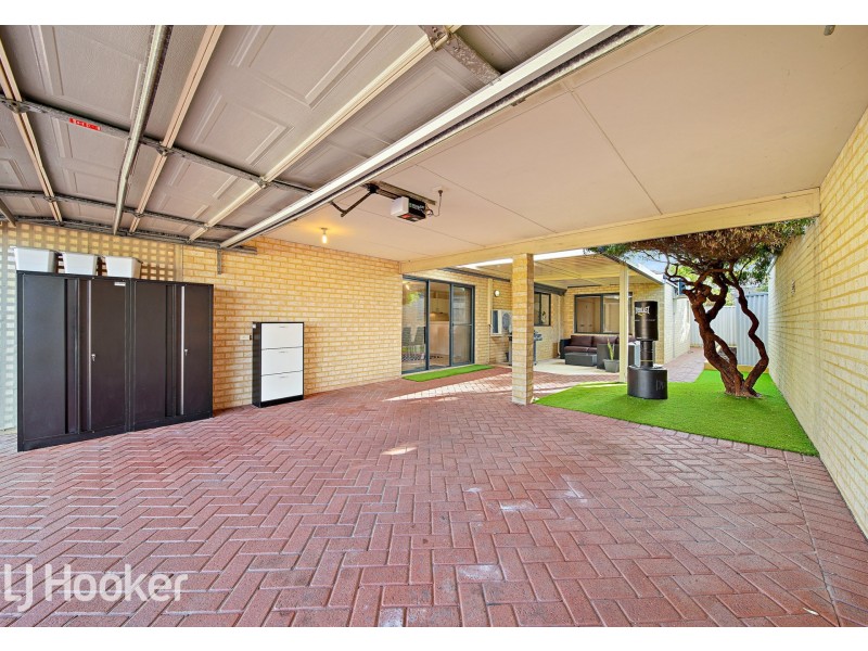 3/12 Stephen Street, Queens Park WA 6107