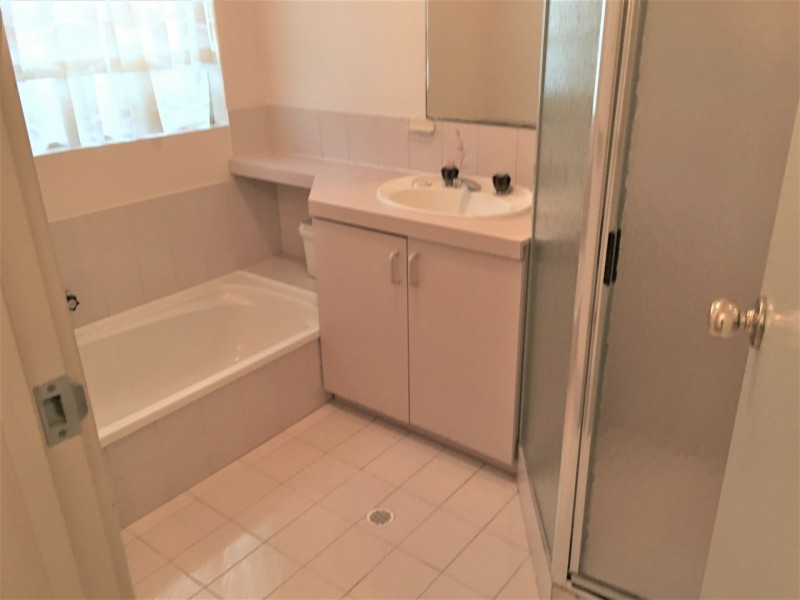 19/9-11 Mallard Way, Cannington WA 6107