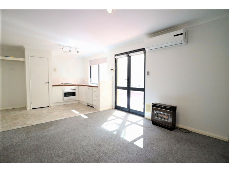 10/18-20 The Crescent, Redcliffe WA 6104