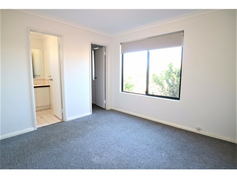 10/18-20 The Crescent, Redcliffe WA 6104