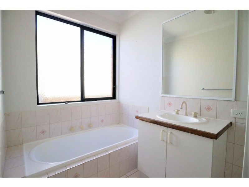 10/18-20 The Crescent, Redcliffe WA 6104