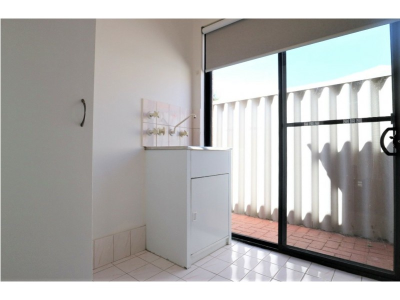 10/18-20 The Crescent, Redcliffe WA 6104