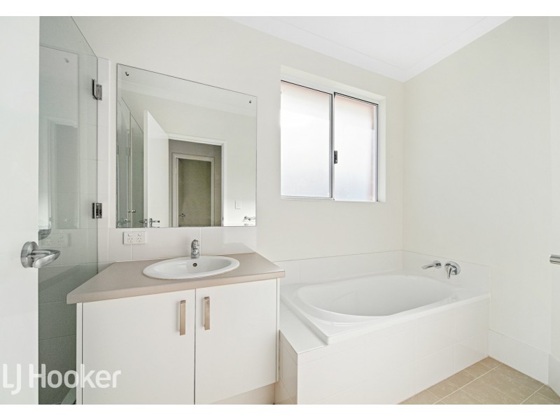 13D McMillan Street, Victoria Park WA 6100