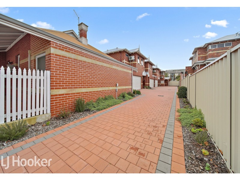 13D McMillan Street, Victoria Park WA 6100