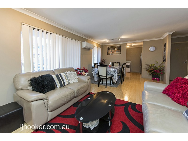 3/12 Kaliamba Court, Cannington WA 6107