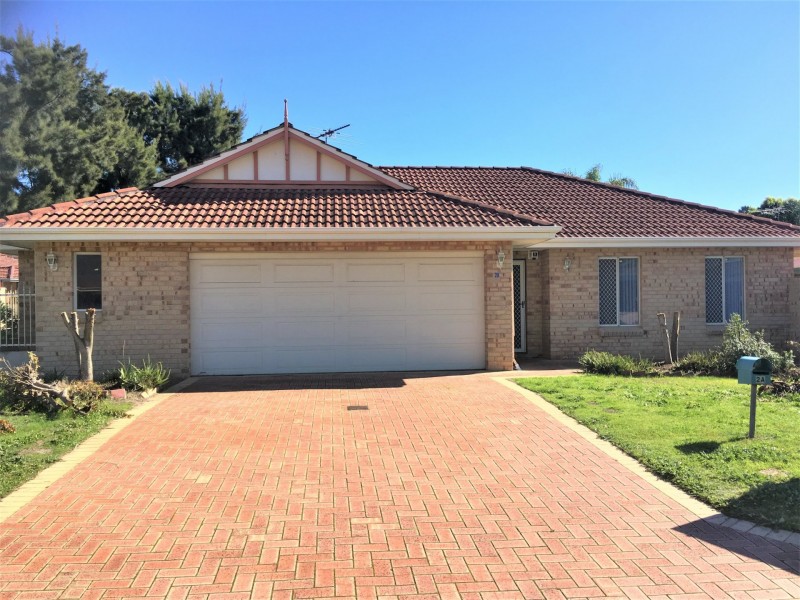 1/2 Cueesun Court, Redcliffe WA 6104