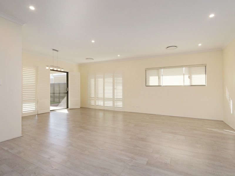 5 Vienta Street, Aveley WA 6069