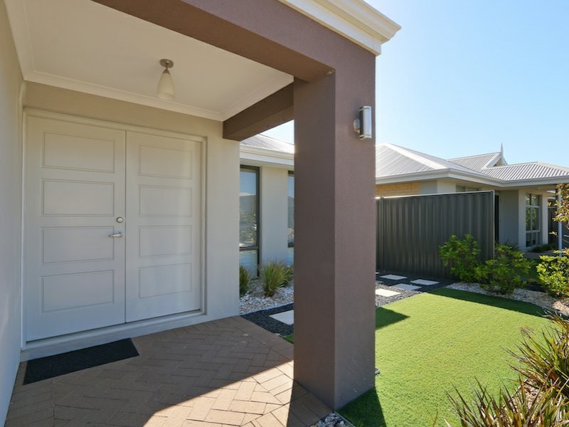 5 Vienta Street, Aveley WA 6069