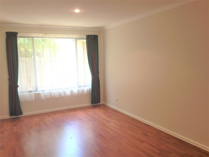 11 Lambasa Way, Mindarie WA 6030