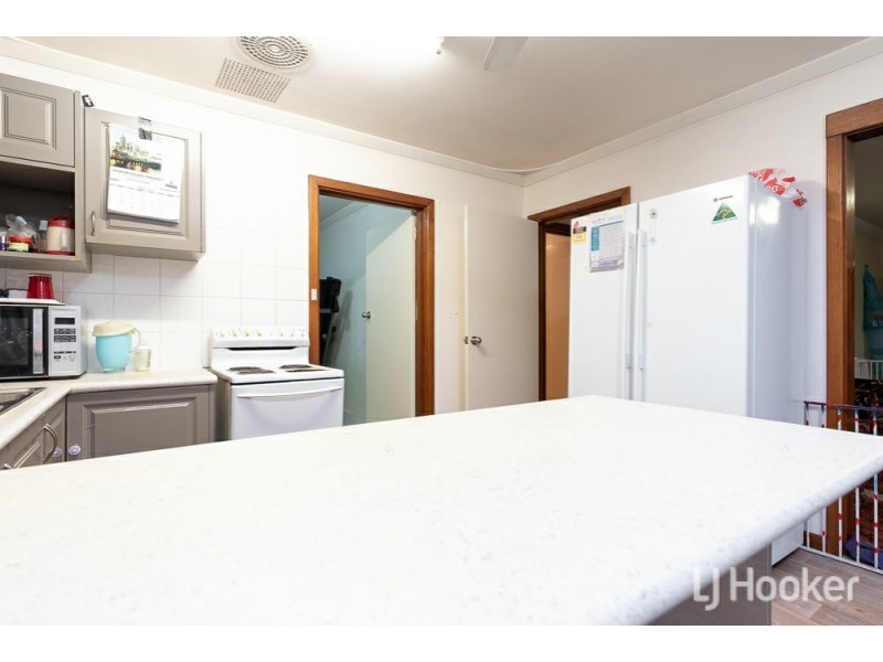 32A Yale Road, Thornlie WA 6108