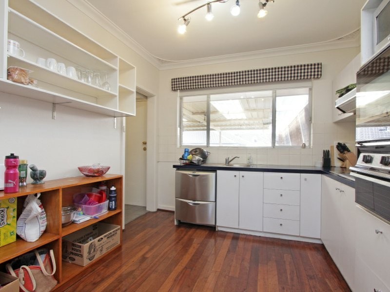 82A Bungaree Road, Wilson WA 6107