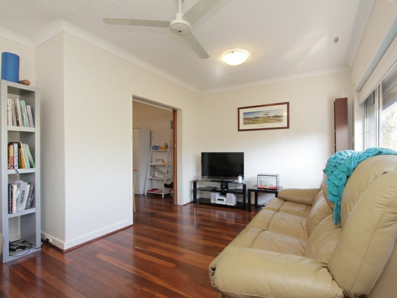 82A Bungaree Road, Wilson WA 6107