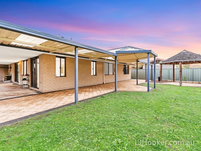 55 Bruce Road, Wattle Grove WA 6107