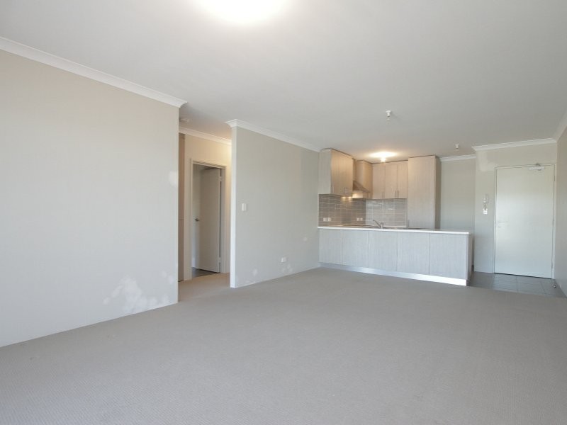 16/148 Railway Parade, Queens Park WA 6107