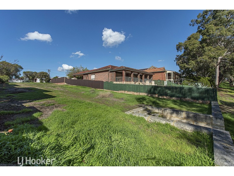 131 River View Avenue, South Guildford WA 6055