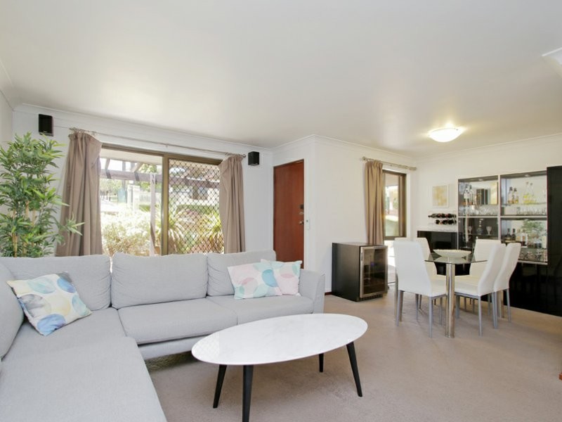 2/5 Morrison Street, Como WA 6152