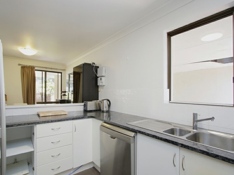 2/5 Morrison Street, Como WA 6152