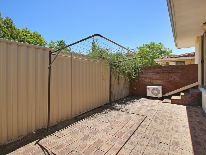 2/5 Morrison Street, Como WA 6152