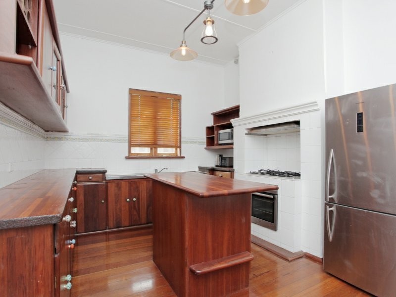 35 Sunbury Road, Victoria Park WA 6100