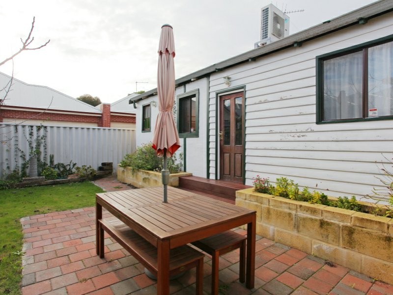 35 Sunbury Road, Victoria Park WA 6100