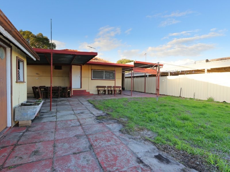 64 Acton Avenue, Rivervale WA 6103