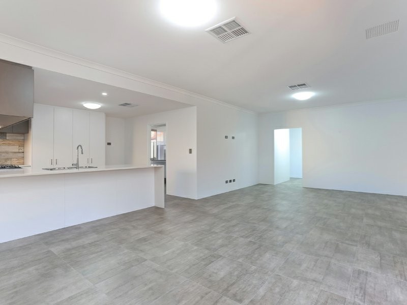 14A Coolgardie Street, Bentley WA 6102