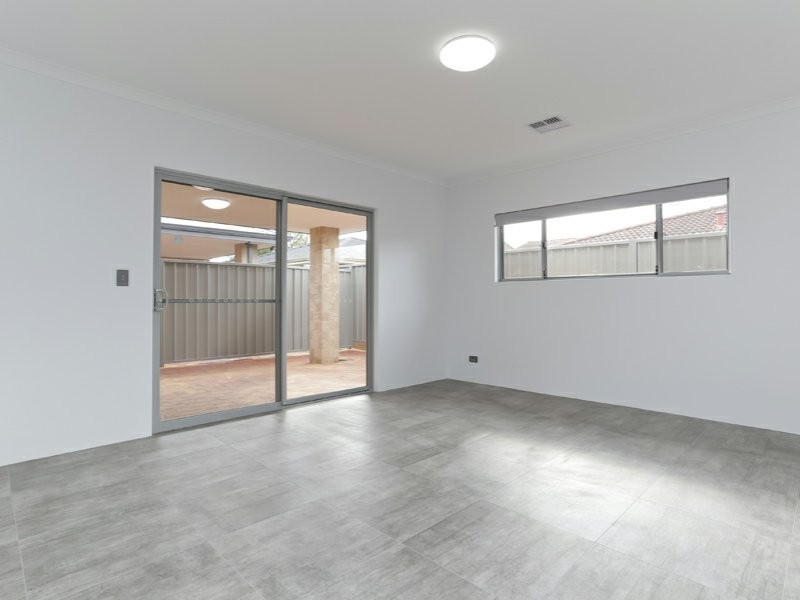 14B Coolgardie Street, Bentley WA 6102