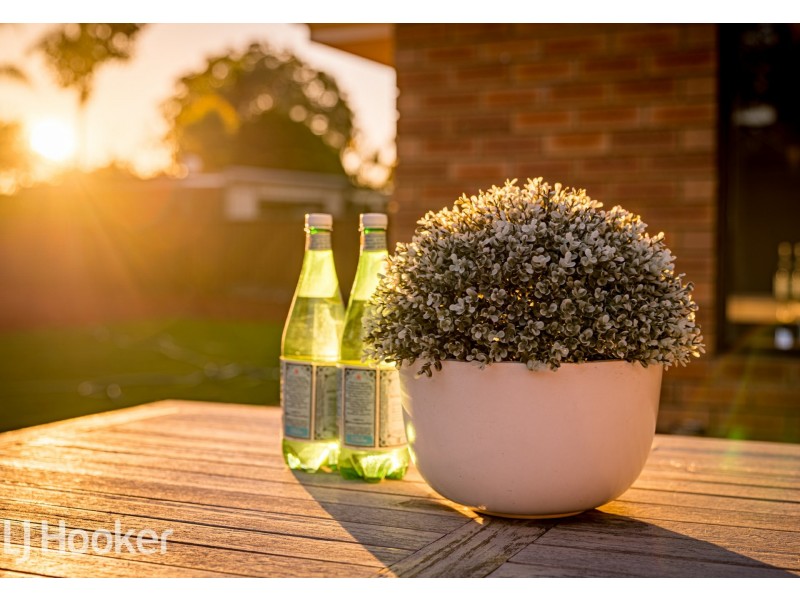 5 Ningaloo Way, Thornlie WA 6108