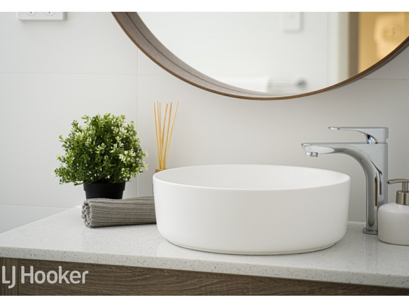 5 Ningaloo Way, Thornlie WA 6108