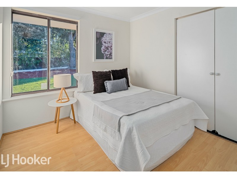 5 Ningaloo Way, Thornlie WA 6108