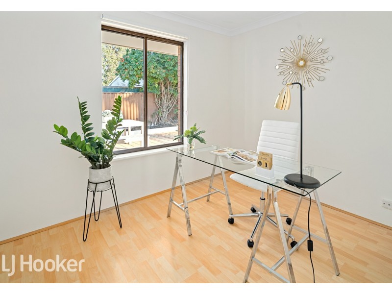 5 Ningaloo Way, Thornlie WA 6108