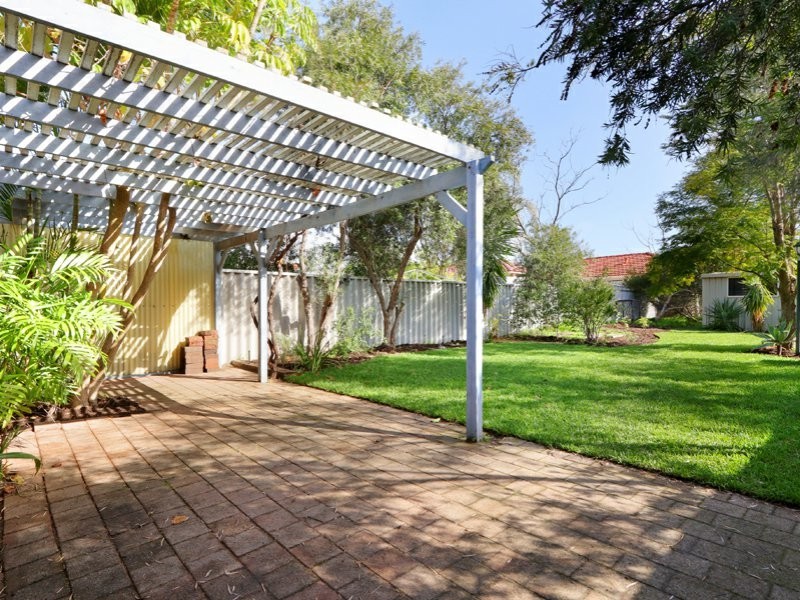 27 Tuam Street, Victoria Park WA 6100