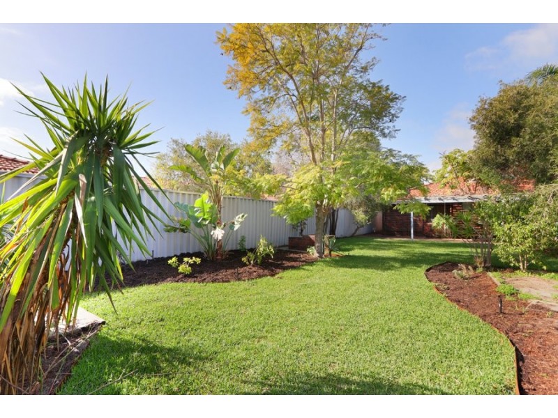 27 Tuam Street, Victoria Park WA 6100