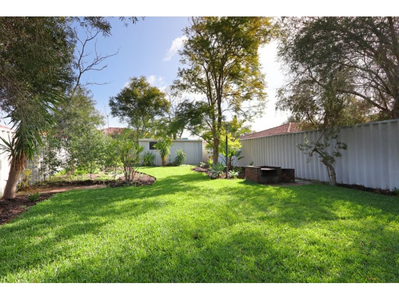 27 Tuam Street, Victoria Park WA 6100