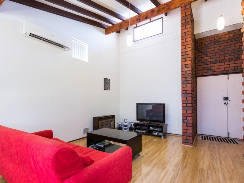 17/13-19 Saurel Way, Ferndale WA 6148