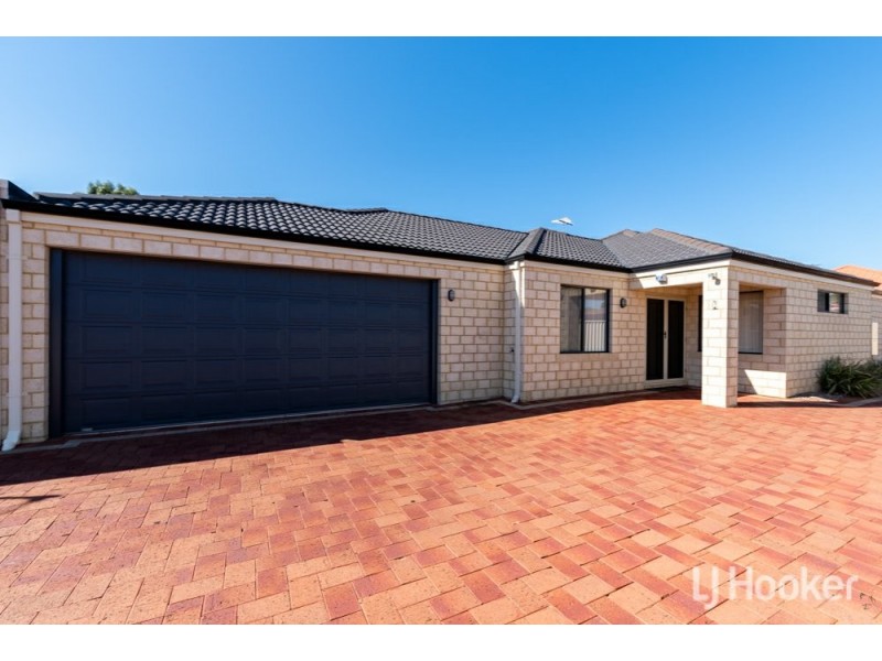 12 Beverley Road, Cloverdale WA 6105